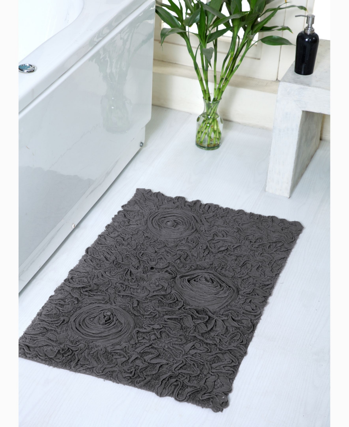 Home Weavers Bell Flower Bath Rug, 24" X 40" In Gray