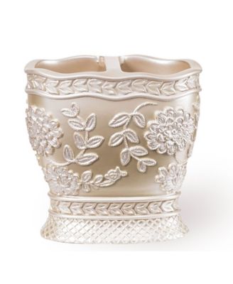 Rose Vine Bath Accessories