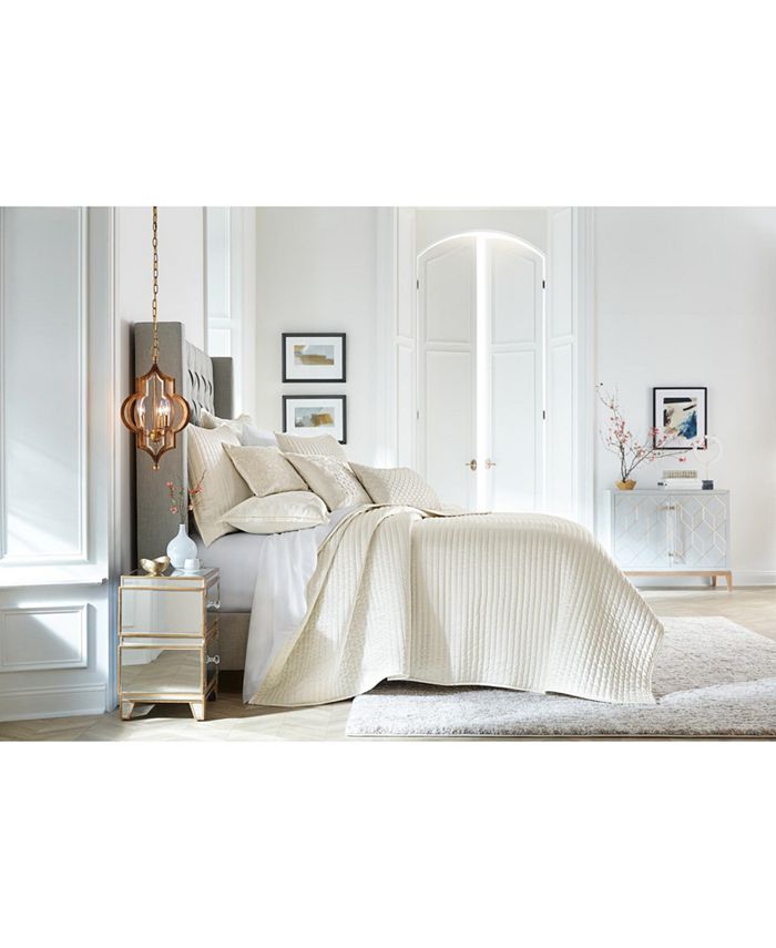 Hotel Collection Hydrangea Coverlet, Full/Queen, Created for Macy's