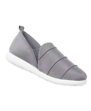 image of Zenz from Isotoner Women-s Stretch Satin Slipper