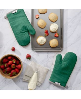 Asteroid 2-Pc. Oven Mitt Set