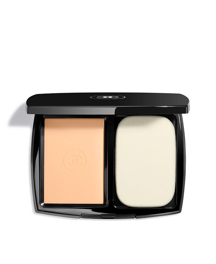 CHANEL - ULTRA LE TEINT Ultrawear All-Day Comfort Flawless Finish Compact Foundation