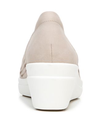 naturalizer sam wedge sneaker