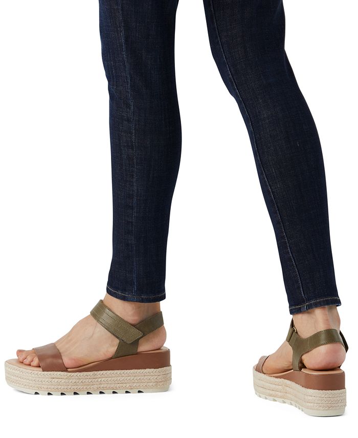 sorel flatform sandals