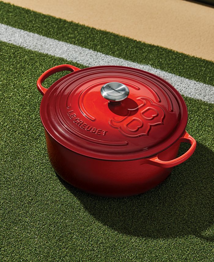 Le Creuset CLOSEOUT! MLB™ Boston Red Sox™ 7.25Qt. Round Dutch Oven