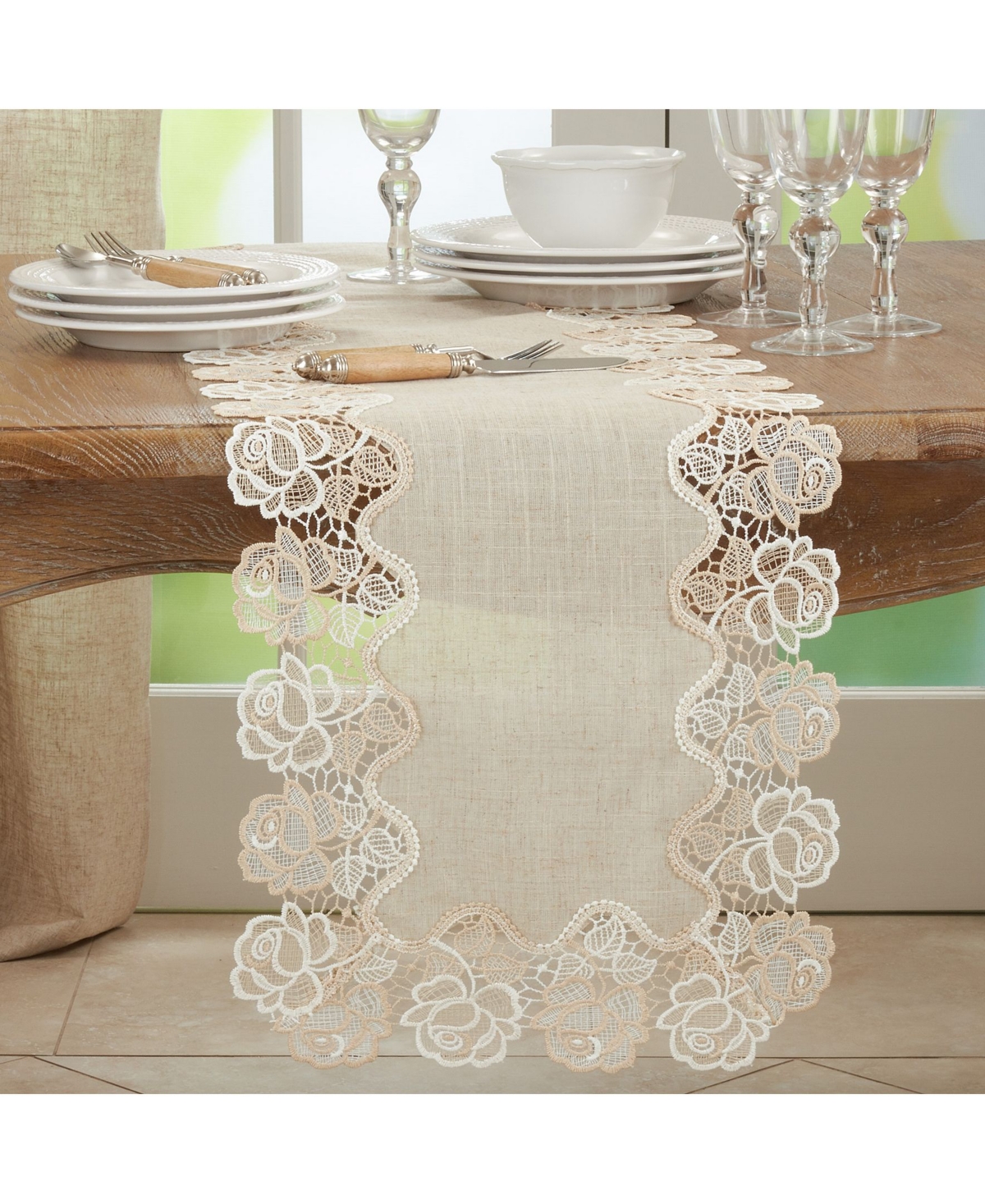 Saro Lifestyle Lace Table Runner with Rose Border Design, 108