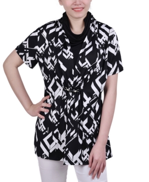 Shop Ny Collection Petite Printed Adjustable Face-covering Top In Black Brokelineduo
