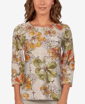 Alfred Dunner Petite Size San Antonio Floral Print Lightweight Top In Multi