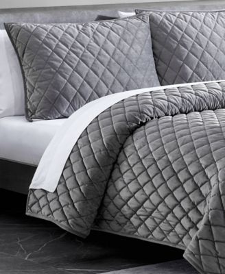 Diamond Velvet 3 Piece Quilt Set, Queen