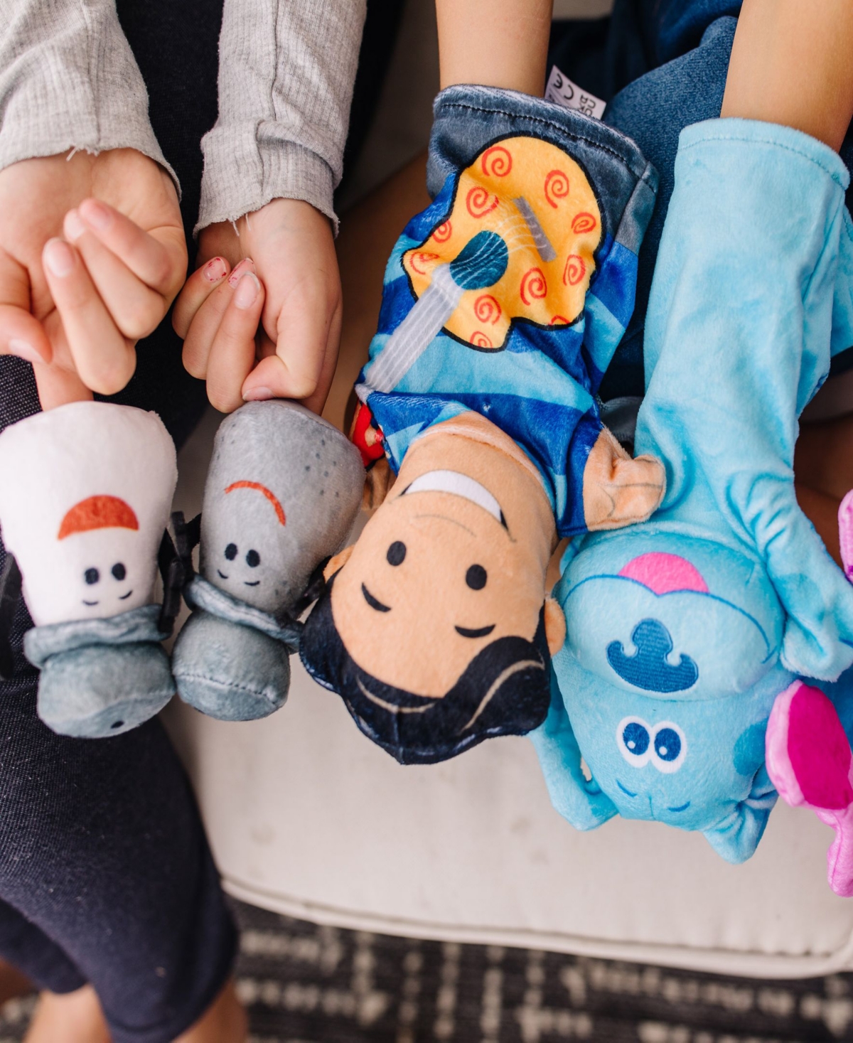 Melissa & Doug Blues Clues You Hand Finger Puppets, Set Of 5 In Multi