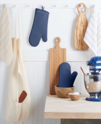 Ribbed Soft Silicone 2-Pc. Oven Mitt Set