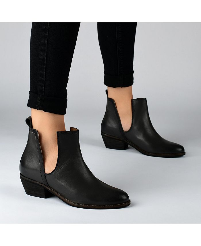 journee signature rachelle bootie