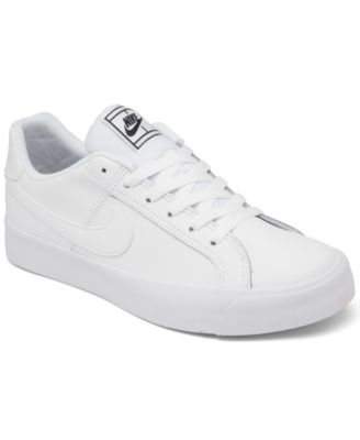 Court Royale AC Casual Sneakers 