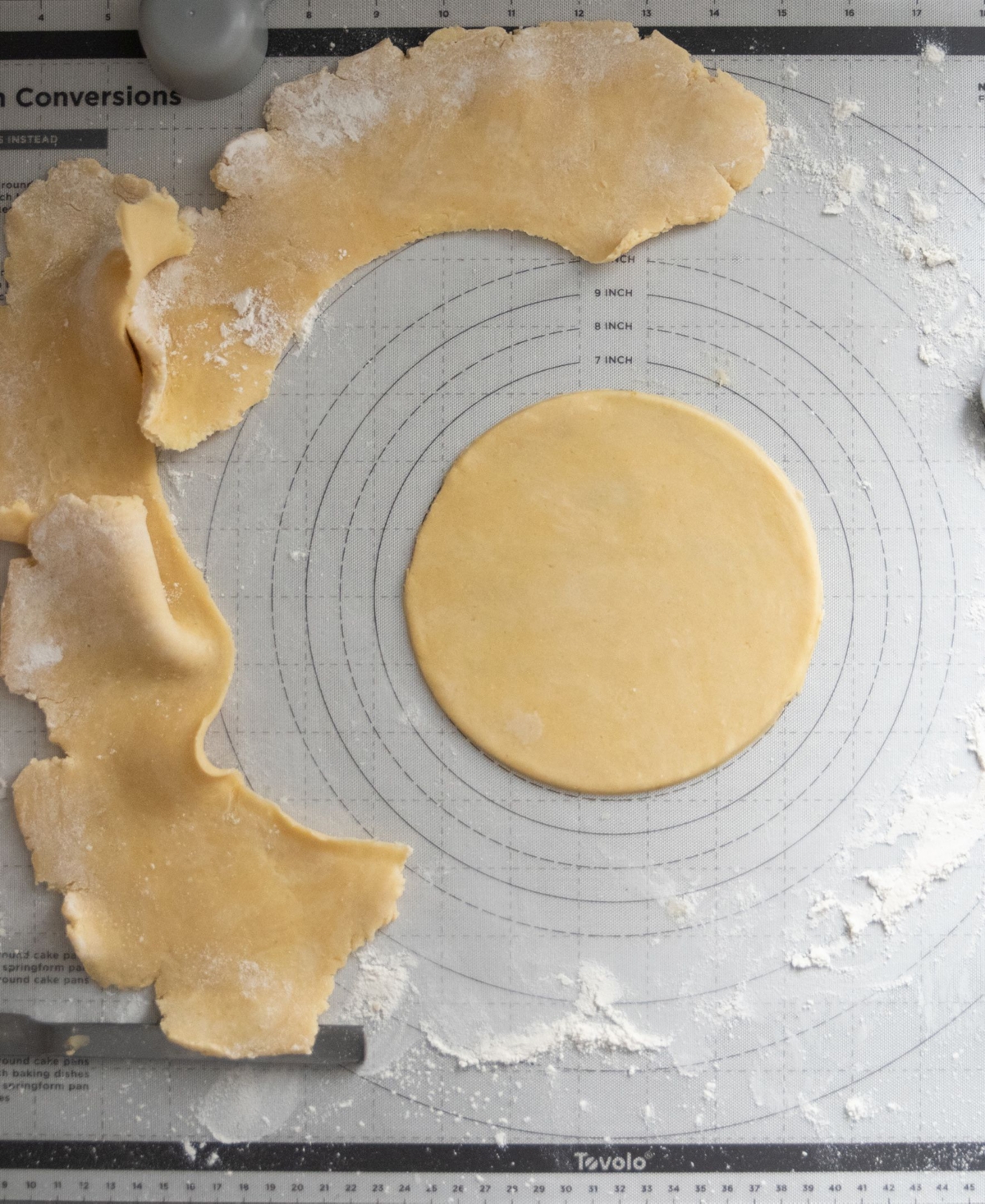Tovolo Pro-bake Silicone Pastry Mat With Reference Marks In Charcoal