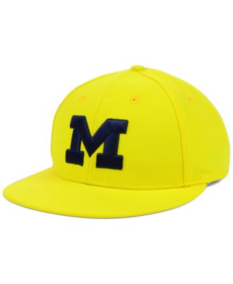 adidas - Michigan Wolverines NCAA On-Field Baseball Cap