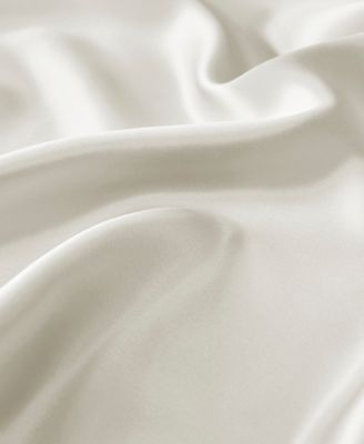 Madison Park 25-Momme Mulberry Silk Pillowcase, Standard