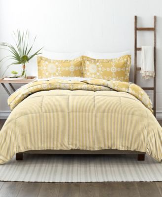 Ultra Soft Daisy Medallion Reversible 2- Pc. Comforter Set, Twin