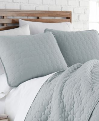 Ultra-Soft Lightweight Embroidered 3-Pc. Quilt Set, Full/Queen