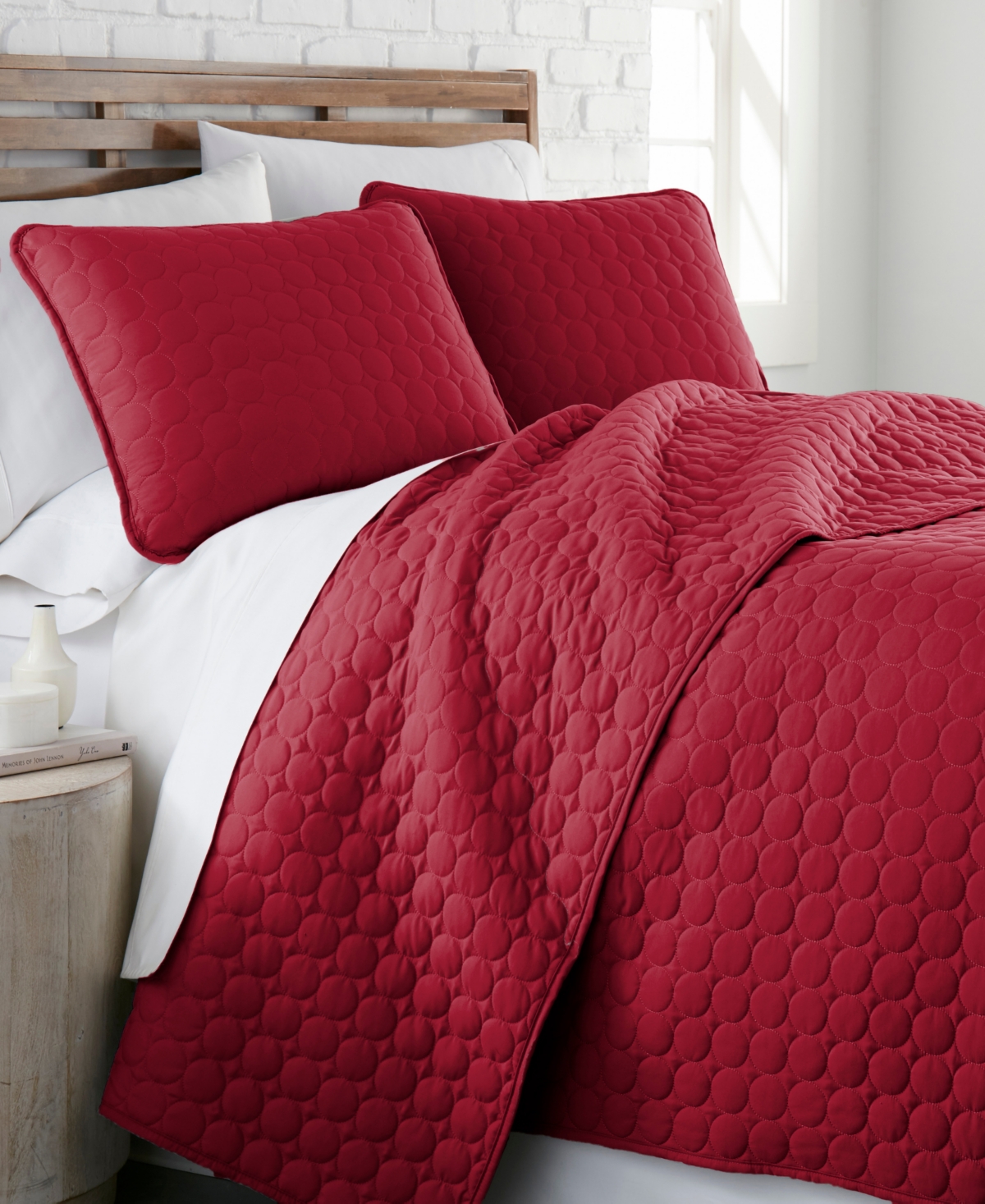 Southshore Fine Linens Ultra-soft Lightweight Embroidered 3-pc. Quilt Set, Twin/twin Xl In Chili Pepper