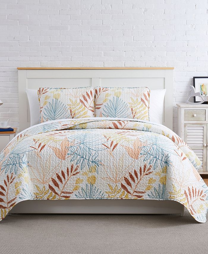 Southshore Fine Linens Tropic Leaf Quilt and Sham 3 Piece Set, King or