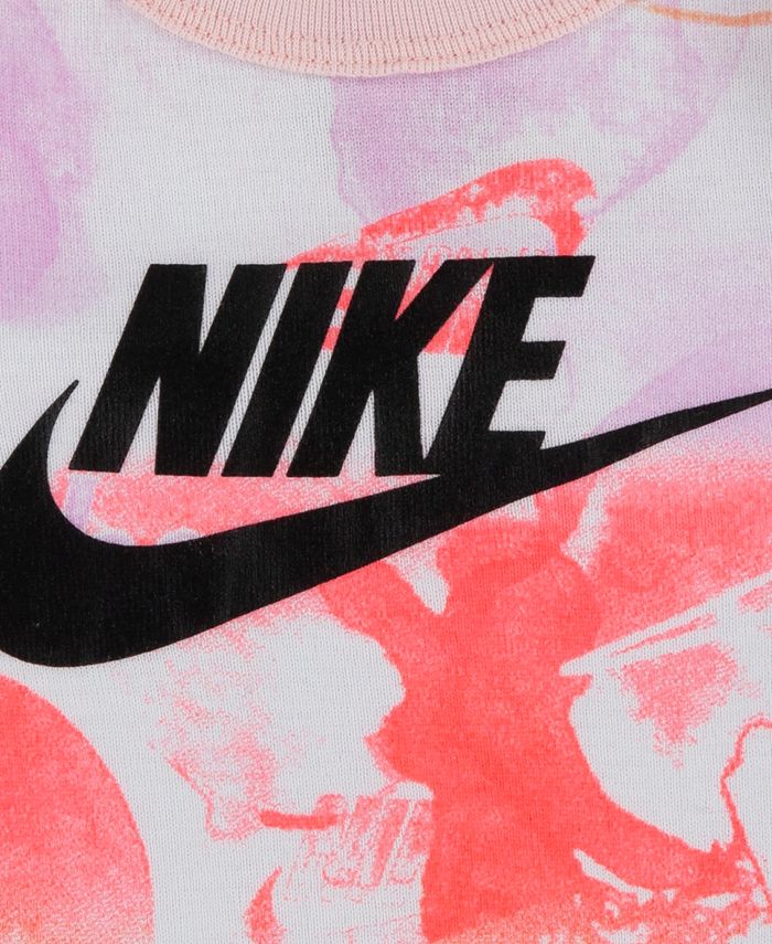 Nike Baby Girls Capsule Connect Gift Box Bodysuit, Bib and Hat, 3 Piece