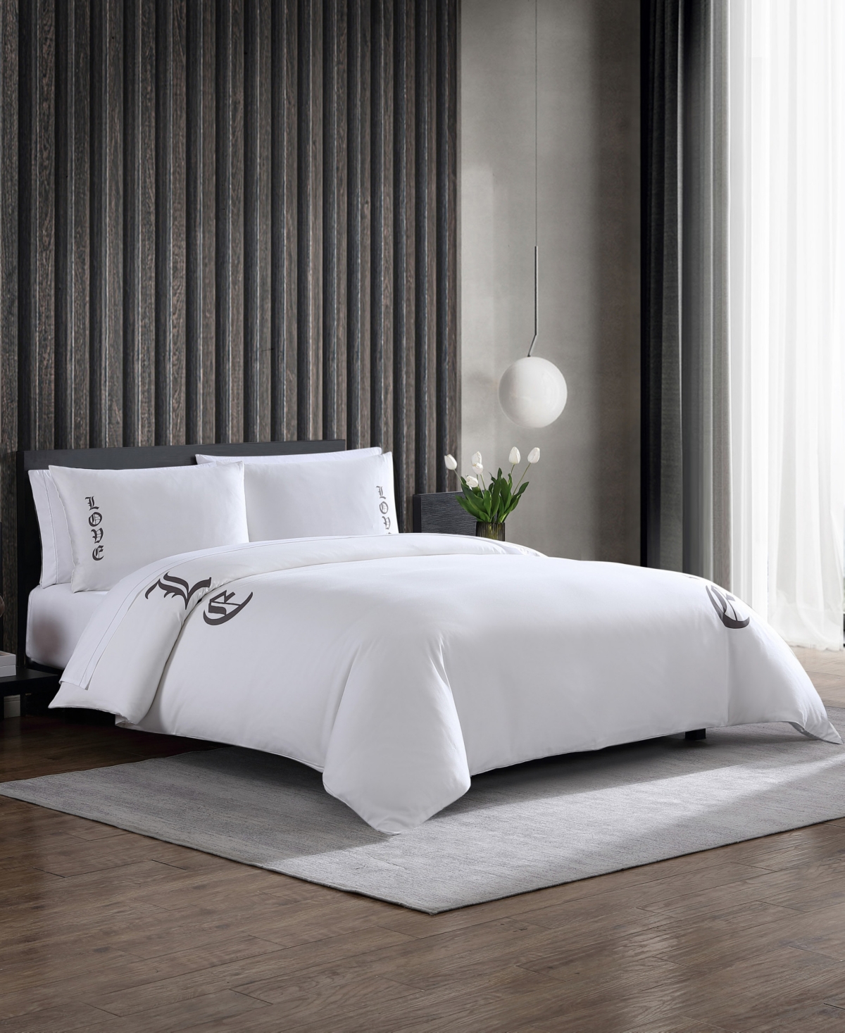 Vera Wang Closeout!  3 Piece Love Duvet Cover Set, King Bedding In White