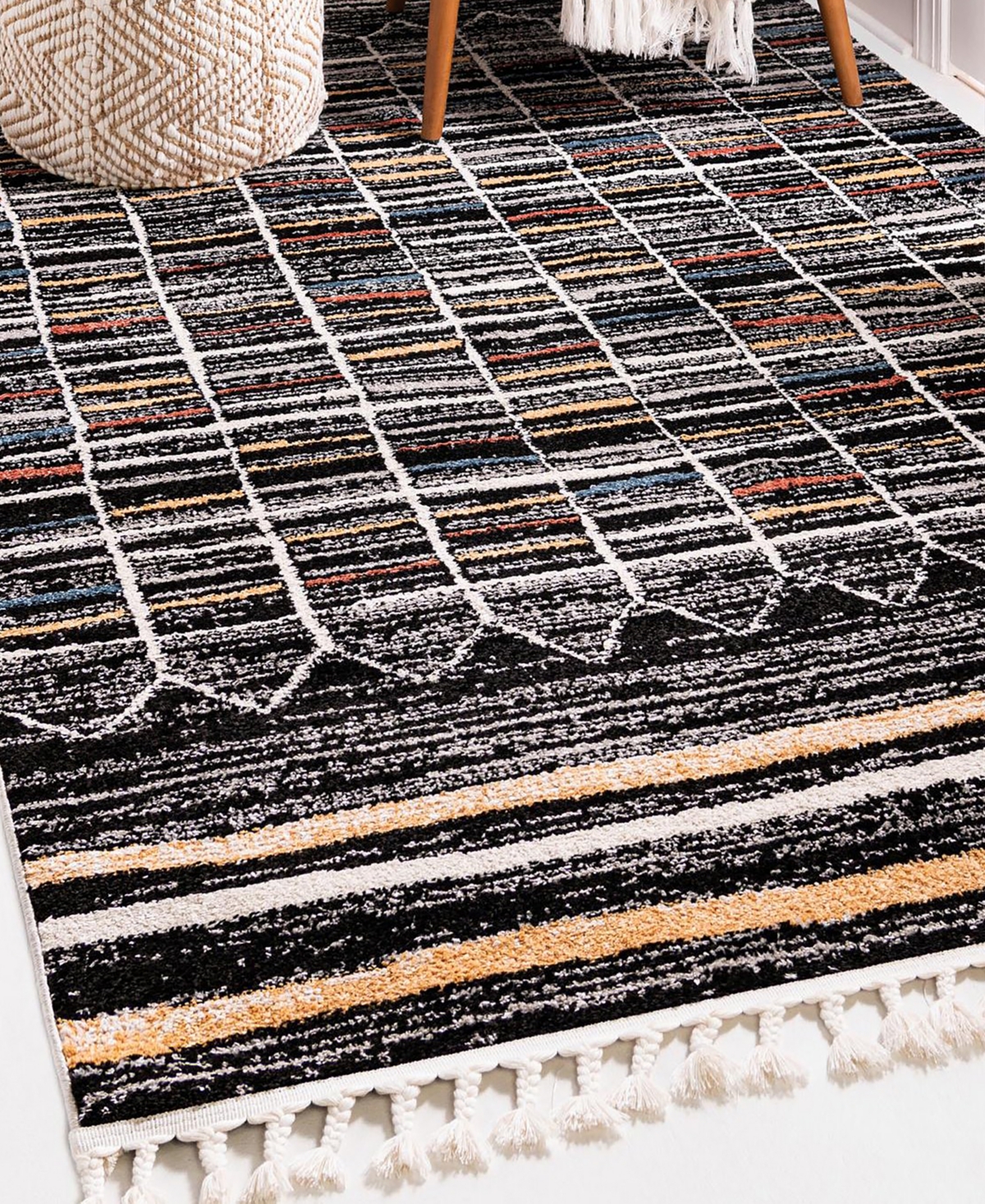 Bayshore Home Porthos POR10 Area Rug