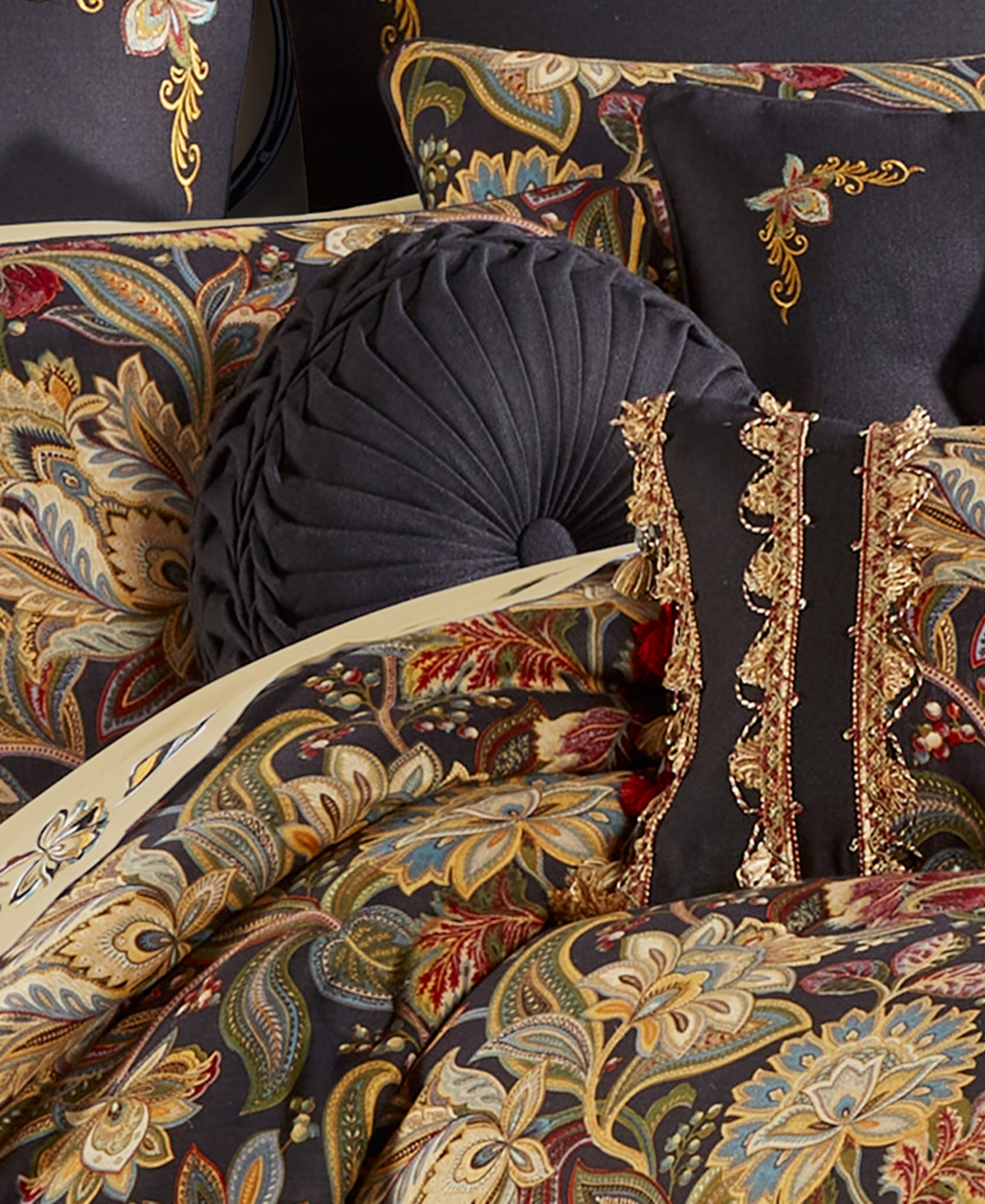 Five Queens Court Stefania Tufted Pillow, 15