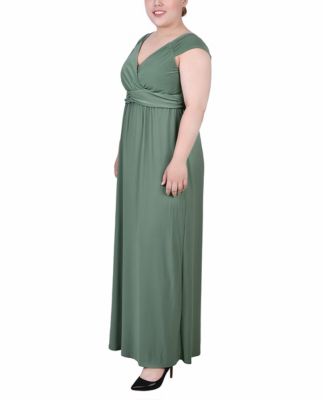 Plus Size Ruched Empire Maxi Dress