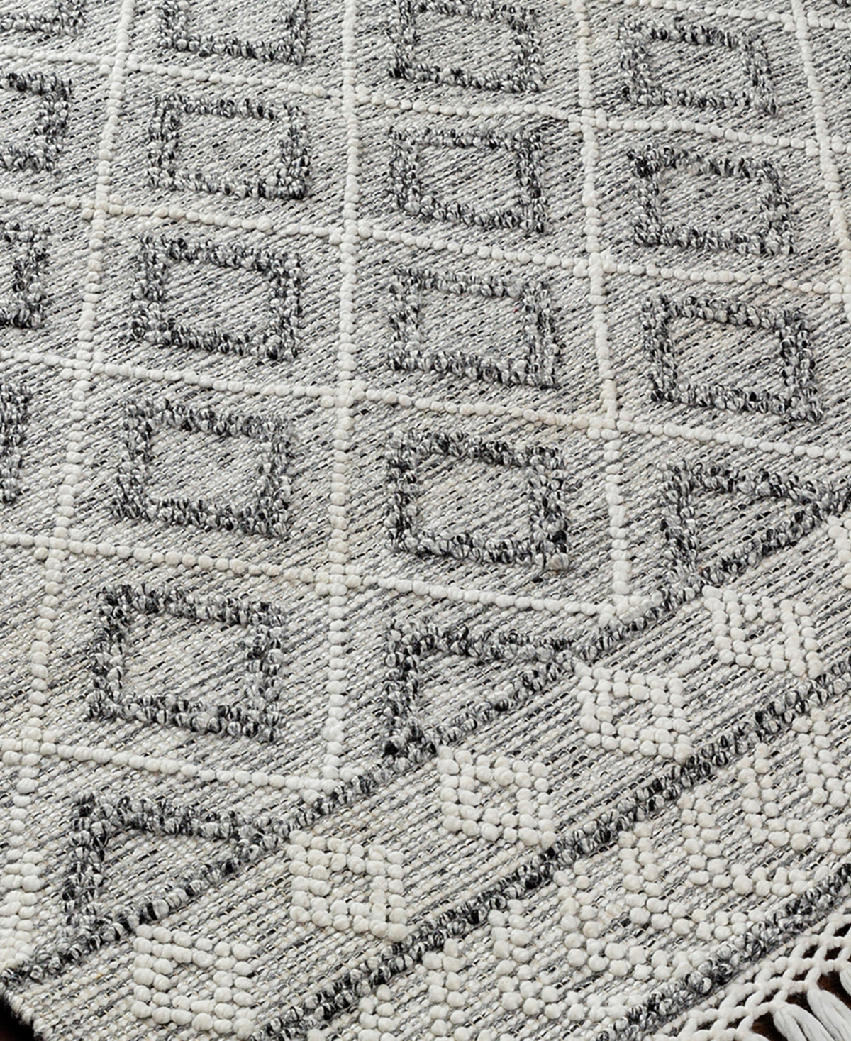 Livabliss Fleur Fle-2301 Outdoor Area Rug - White