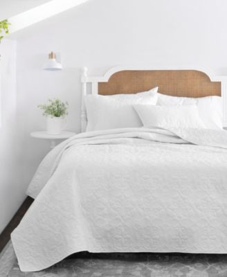 cal king white bedspread