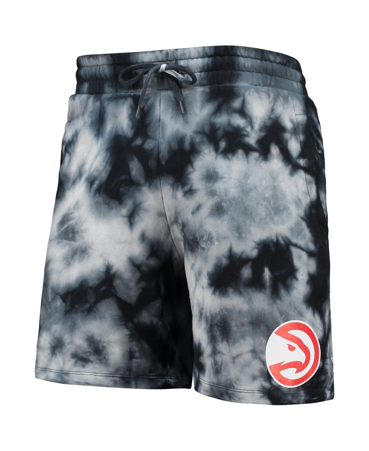 NEW ERA MEN'S NEW ERA BLACK ATLANTA HAWKS FLEECE TIE-DYE SHORTS 