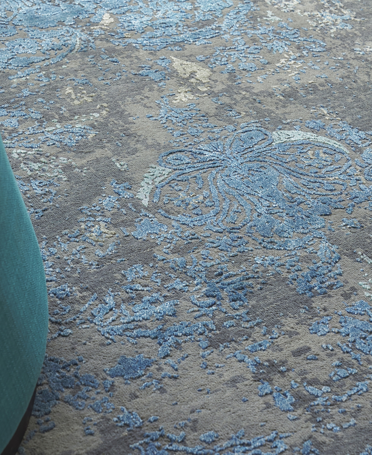 Exquisite Rugs Maison ER2470 Area Rug