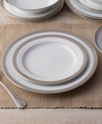 Crestwood Platinum Set of 4 Dinner Plates, Service For 4