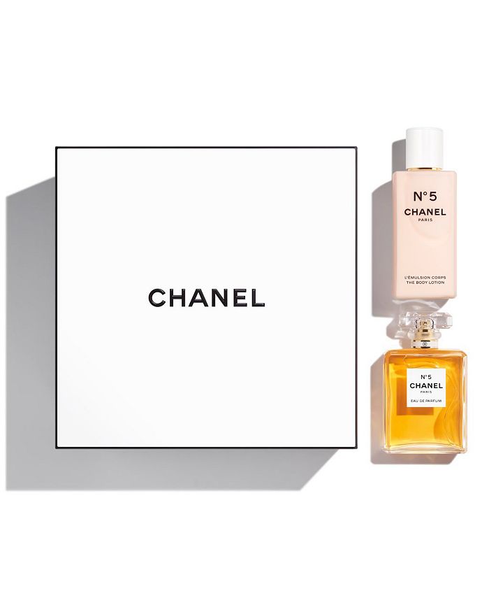 MYER - The Limited-Edition CHANEL N°5 Set Give the gift of a complete  fragrance ritual with a set that includes N°5 Eau de Parfum 50 ml and N°5  The Body Oil, featured