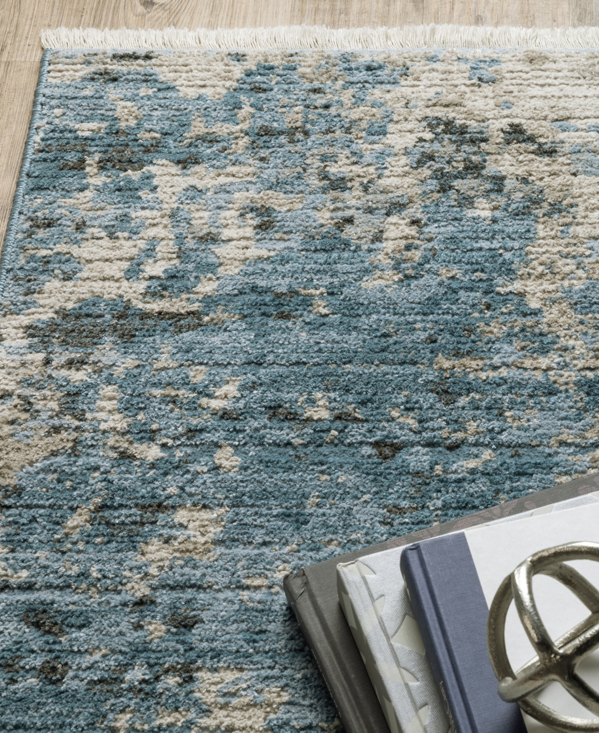 Oriental Weavers Bauer 041L2 5'3" x 7'6" Area Rug