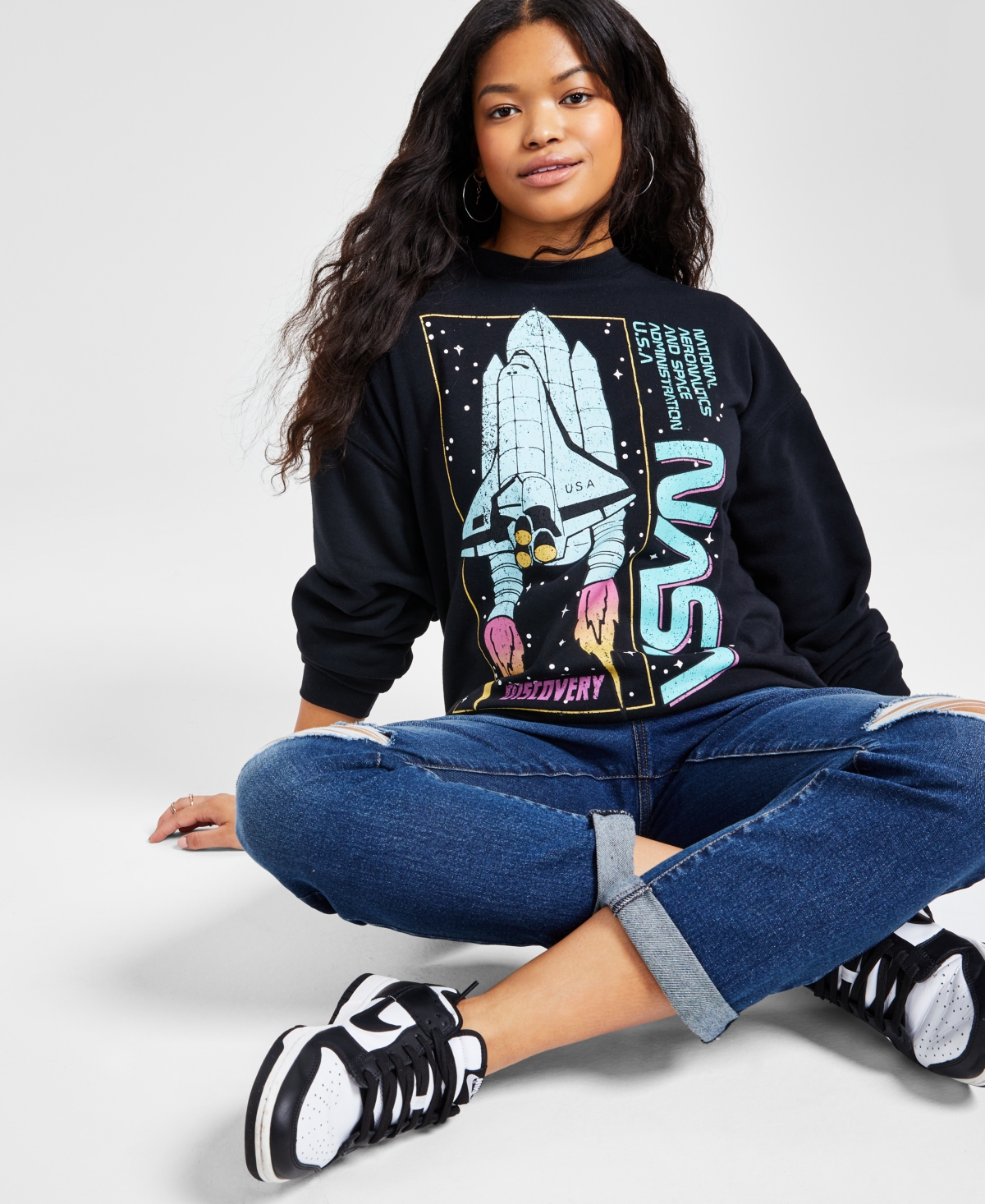 Grayson Threads Black Juniors' Nasa-Graphic Oversized Sweatshirt