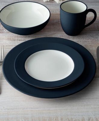 Colorwave Rim Dinner Plates