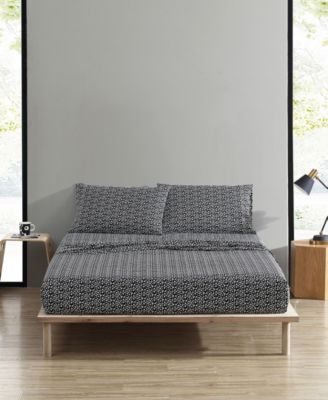 Marimekko - Pikkuinen Unikko Twin XL Sheet Set