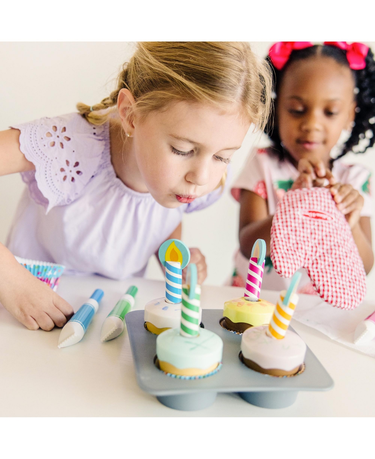Melissa and Doug Toy, Bake and Decorate Cupcake Set