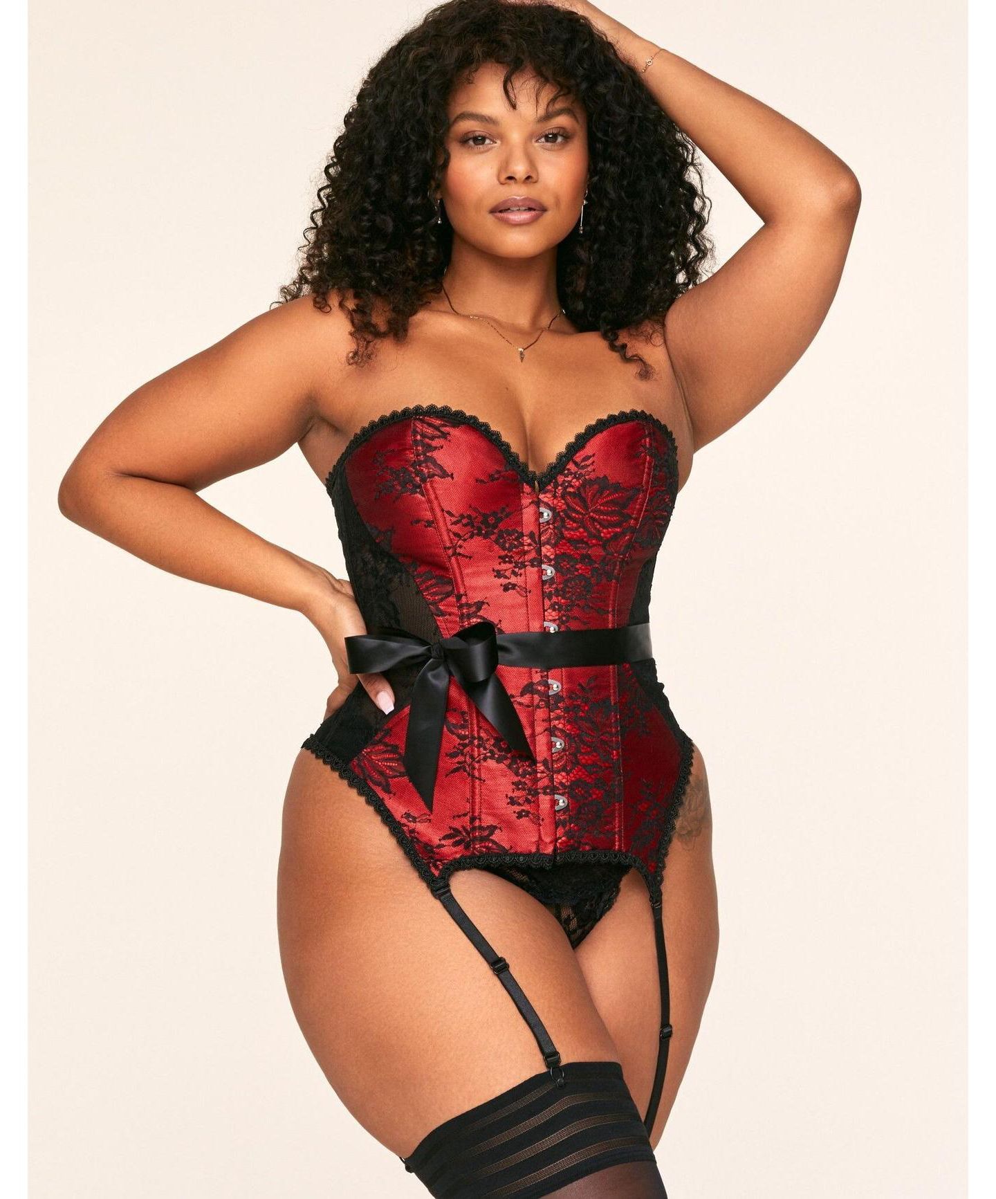 Женский комплект Adore Me Jasmine: корсет-бюстье на косточках и стринги, больших размеров, цвет: Чёрный — фото 1