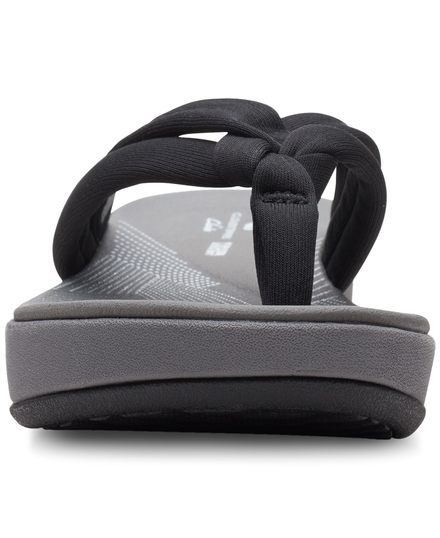 Женские сандалии Clarks Cloudsteppers™ Arla Kaylie Slip-On Thong, цвет: Чёрный — фото 3