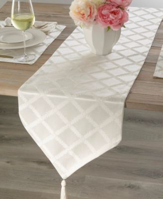 Laurel Leaf Runner, 14" x 90"