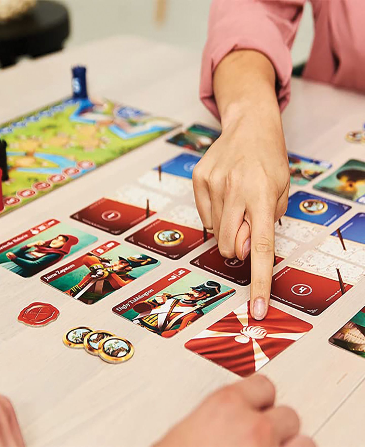 Детская настольная игра Jumbo Spies & Lies Strategy Deduction Board Game, Ages 12+ — фото 5