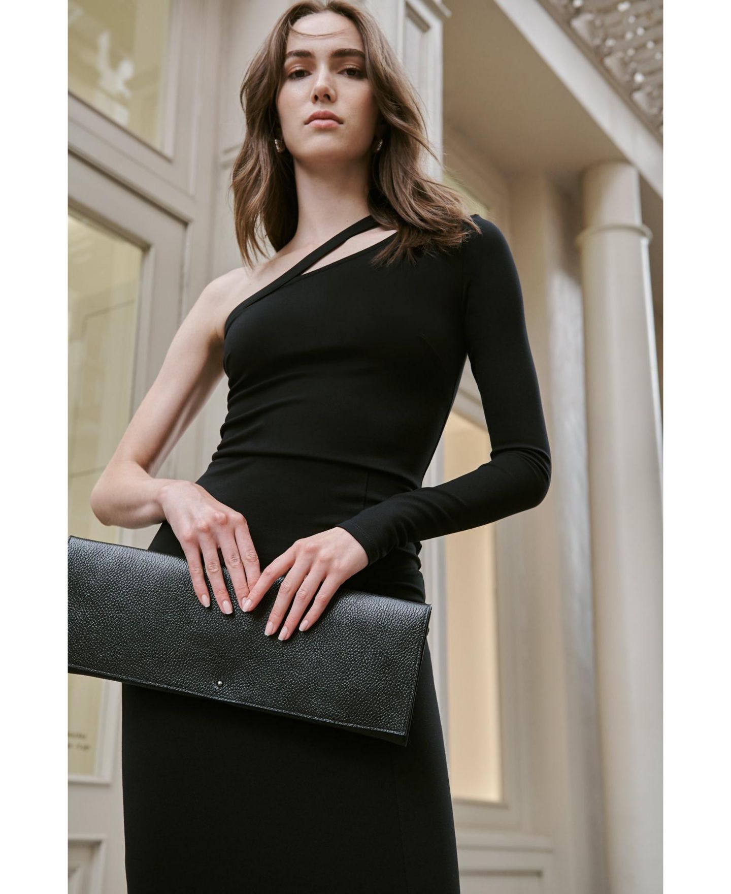 Женский клатч Marcella Belle Genuine Italian Leather Button-Close Evening Clutch, цвет: Чёрный — фото 3