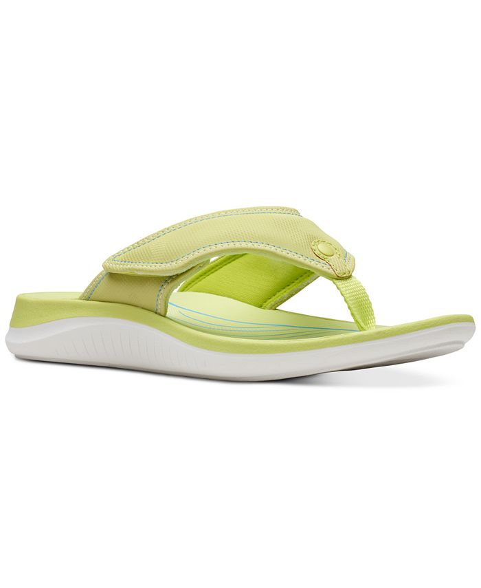 Cloudsteppers by store clarks sandals