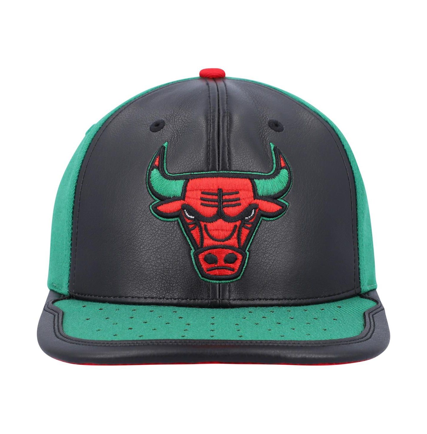 Мужская кепка Mitchell & Ness Black, Green Chicago Bulls Day One Snapback Hat — фото 3