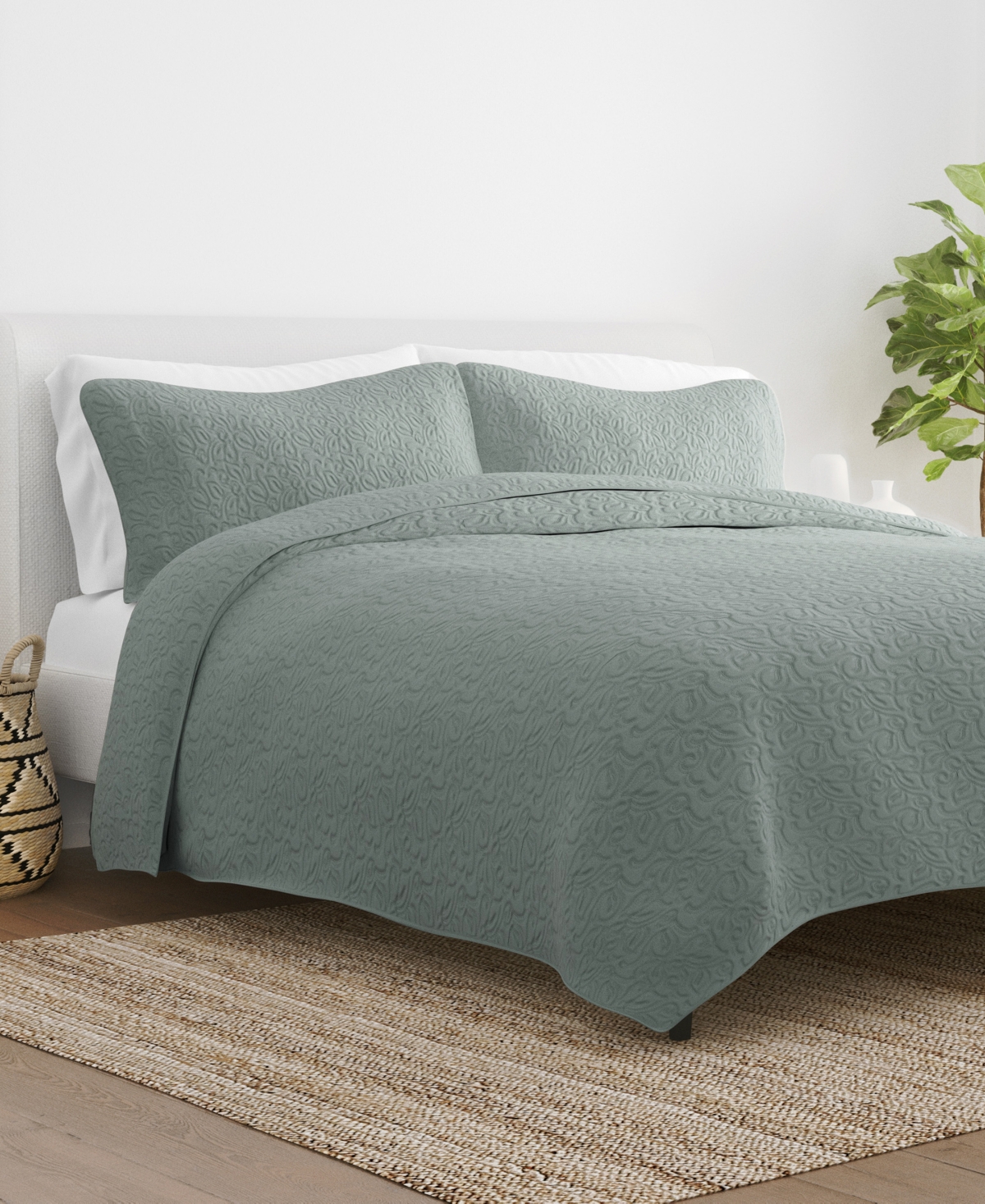 Ienjoy Home Floral Stitch 3-pc. 3-pc. Quilt Set, King/california King In Eucalyptus