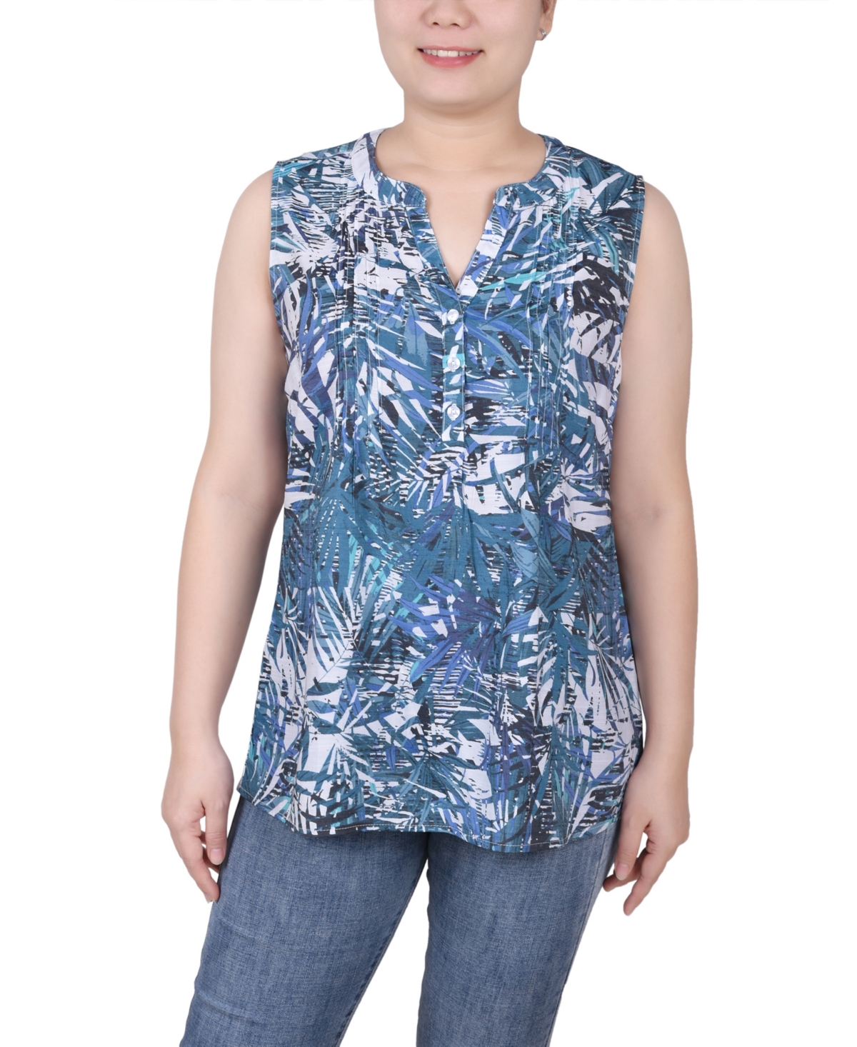 Ny Collection Petite Sleeveless Printed Pintucked Blouse In White Palmbract