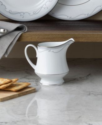 Satin Flourish Sugar & Creamer Set